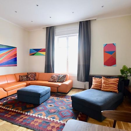 Luxury Apartment by Hi5 - Király street Suite Budapest Exterior foto