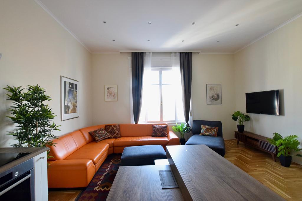Luxury Apartment by Hi5 - Király street Suite Budapest Exterior foto