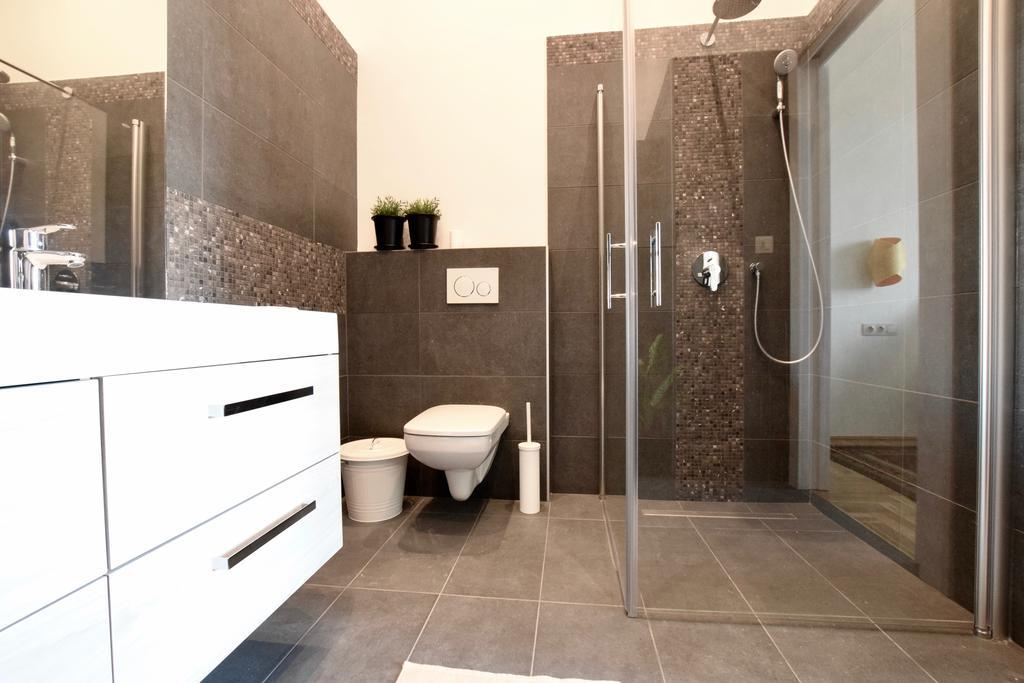 Luxury Apartment by Hi5 - Király street Suite Budapest Exterior foto