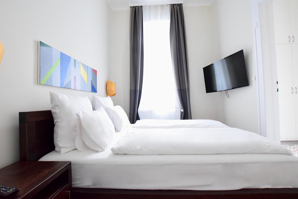 Luxury Apartment by Hi5 - Király street Suite Budapest Exterior foto